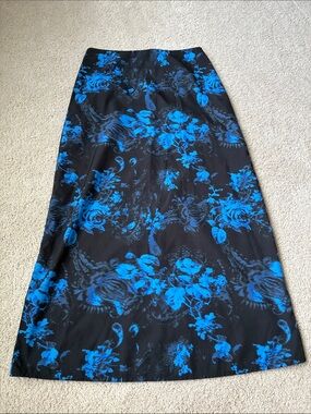 Elegant Long Black & Blue Floral A-Line Skirt size S